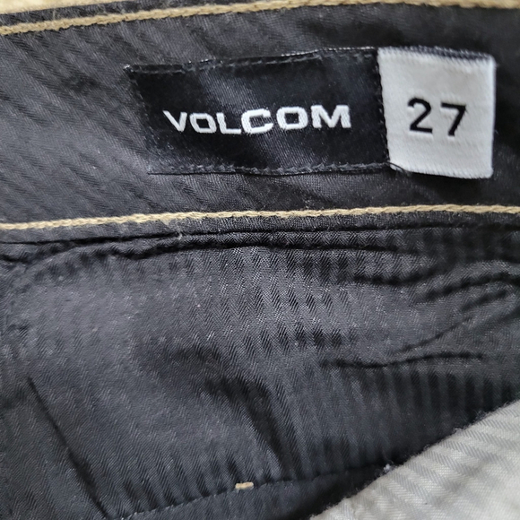 Volcom Youth Boys Khaki Shorts Size 27 Inseam 10 Excellent Condition - Picture 5 of 5